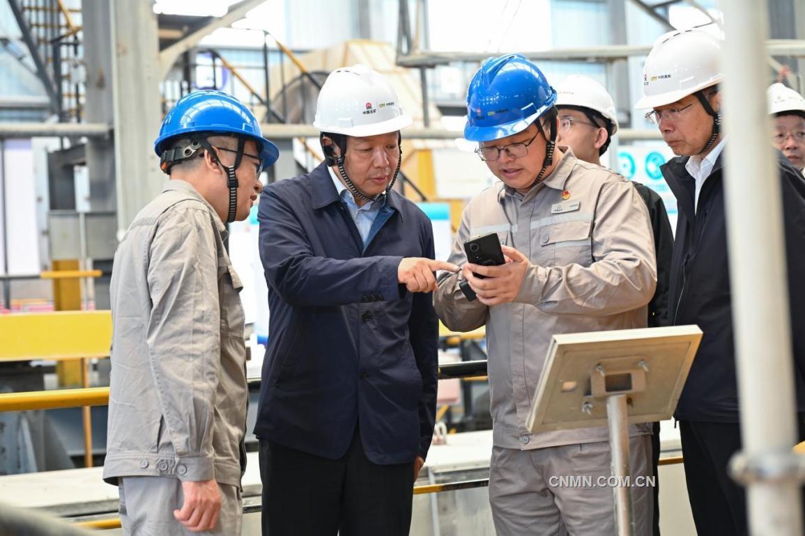 陳得信到湖南調研所屬企業(yè)