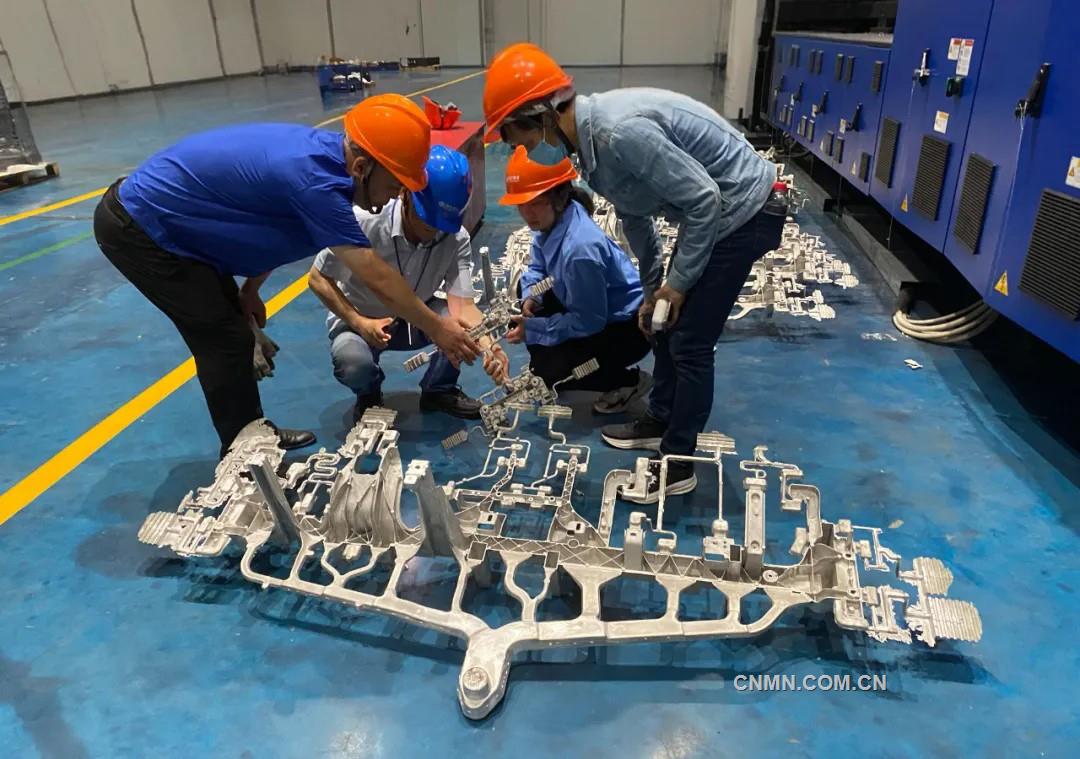 廣西汽車集團(tuán)鎂合金儀表板橫梁支架試制成功