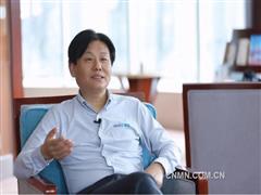 訪?？松梨谥袊?guó)企業(yè)用戶潤(rùn)滑油業(yè)務(wù)部副總經(jīng)理周蘇平