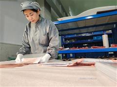 錦心似玉織卷箔——記銅陵有色集團公司優(yōu)秀黨員雷騰
